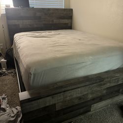 Bed Frame Queen Size 