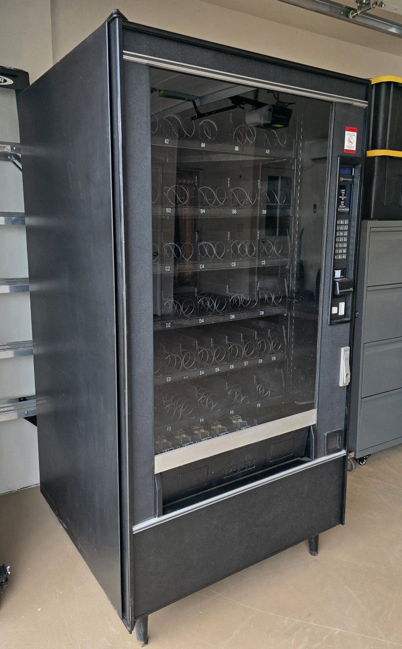 Crane Vending Machine