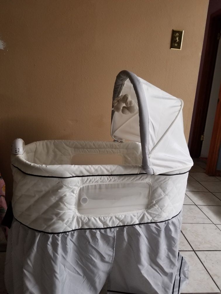 Safety first bassinet