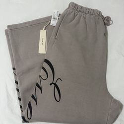 essential men’s sweatpants 