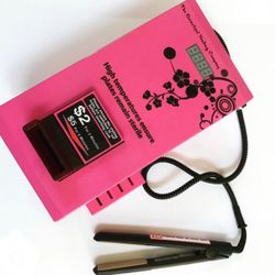 Hair Straightener Vending Machine