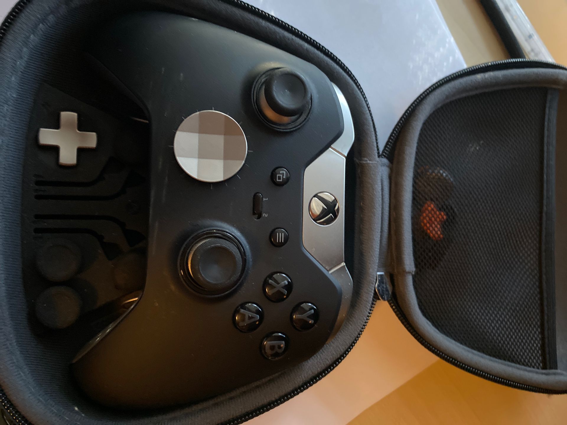 Xbox one elite controller (slight right joystick defect)