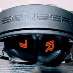 NEW NEVER USED SENZER SG500 Surround Sound Pro Gaming Headset 