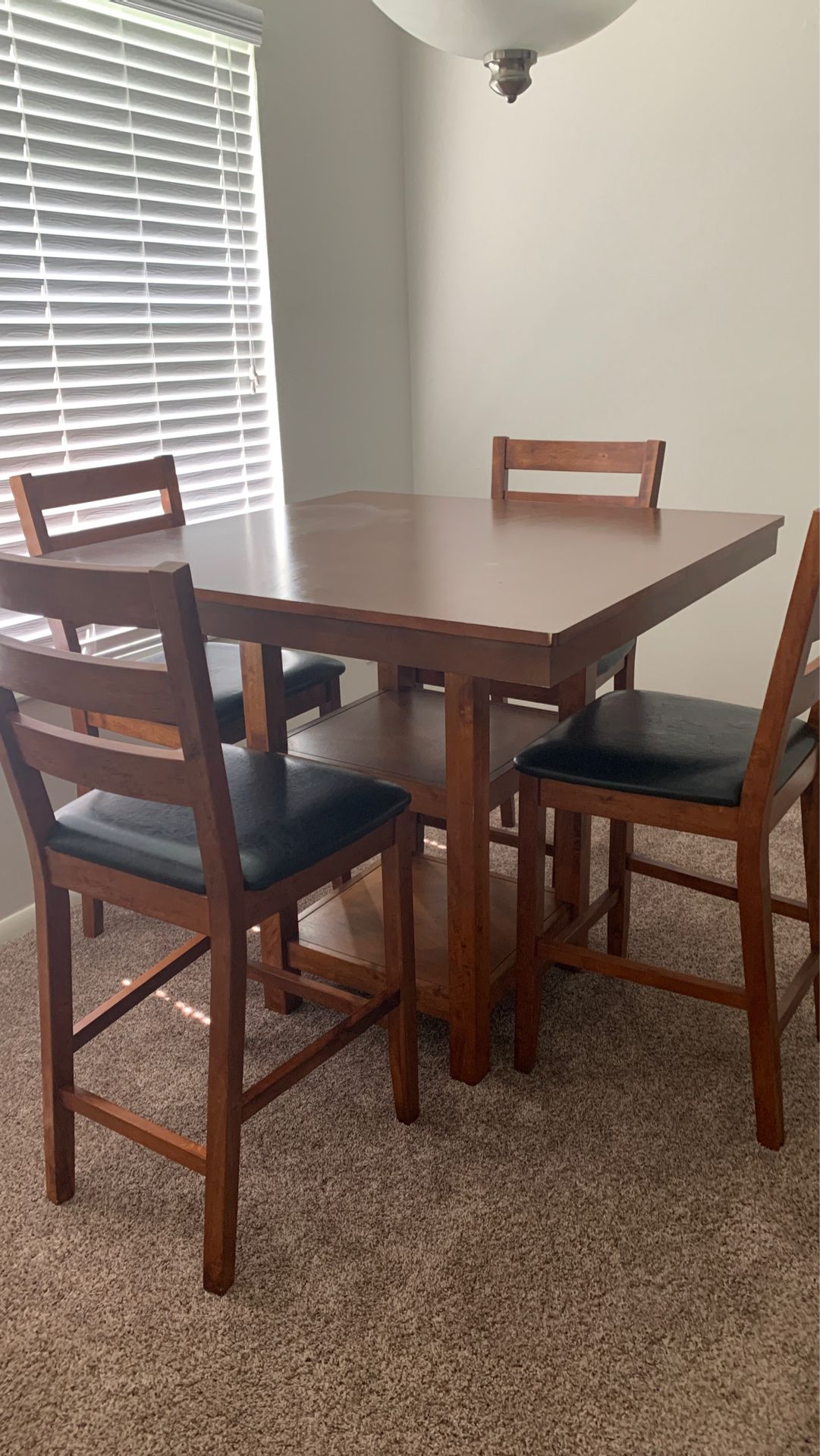 High bistro table w/4 chairs