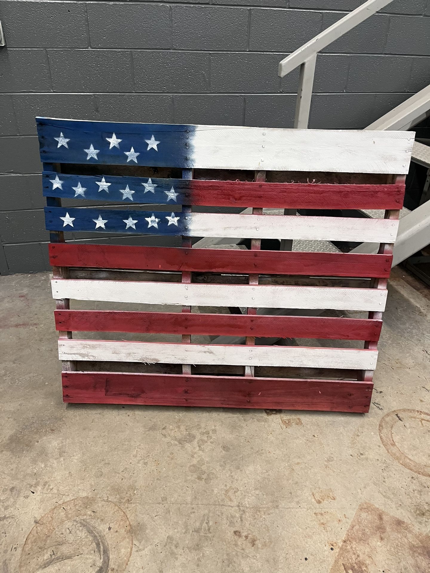 USA flag Pallet