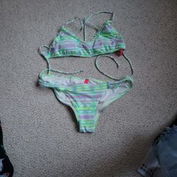 New  VICTORIA'S SECRET 2 PIECE SWIMSUIT S M