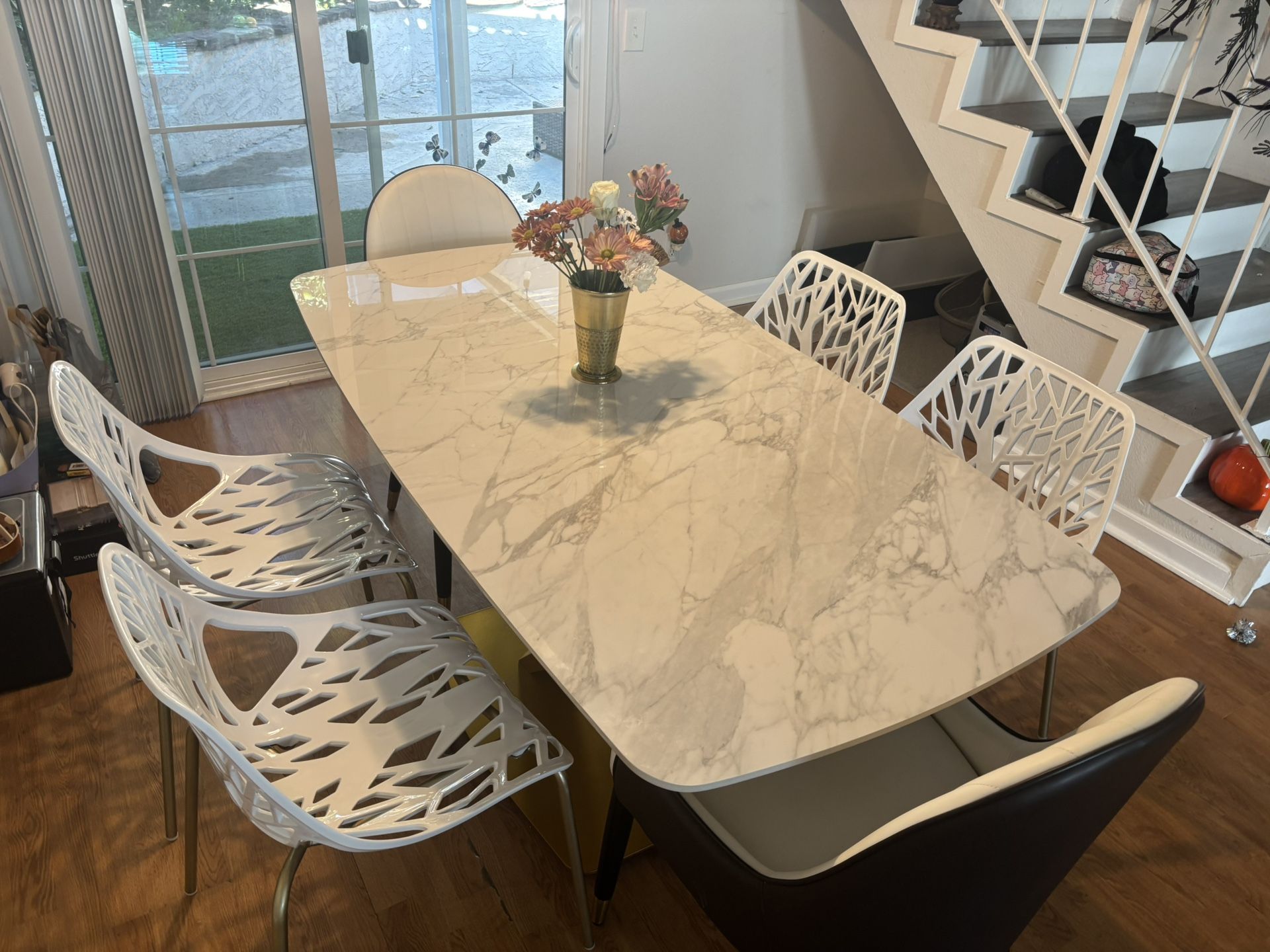 Marble Dining Table With Chairs 