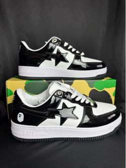 Black & White Star Sneakers – Streetwear Style