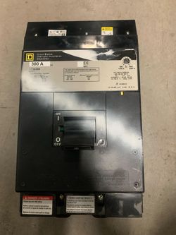 Square D LC36300 3 Pole Circuit Breaker
