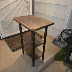 Vintage wood Side table!