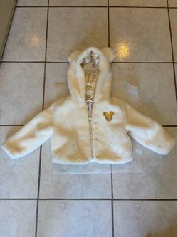 Disney Hooded Faux Fur Jacket Mickey Sequin Snowflake White/Gold Size 2 *UNUSED*