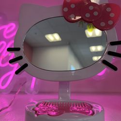Hk Mirror With A Hair Brush 