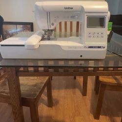  Brother Se1900 Embroidery Machine