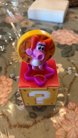 Super Mario Bro. Birdo dinosaur McDonalds keychain toy