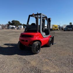 Forklift 