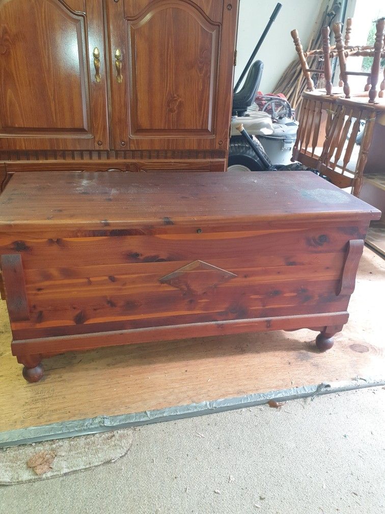 Old Lane Cider Chest