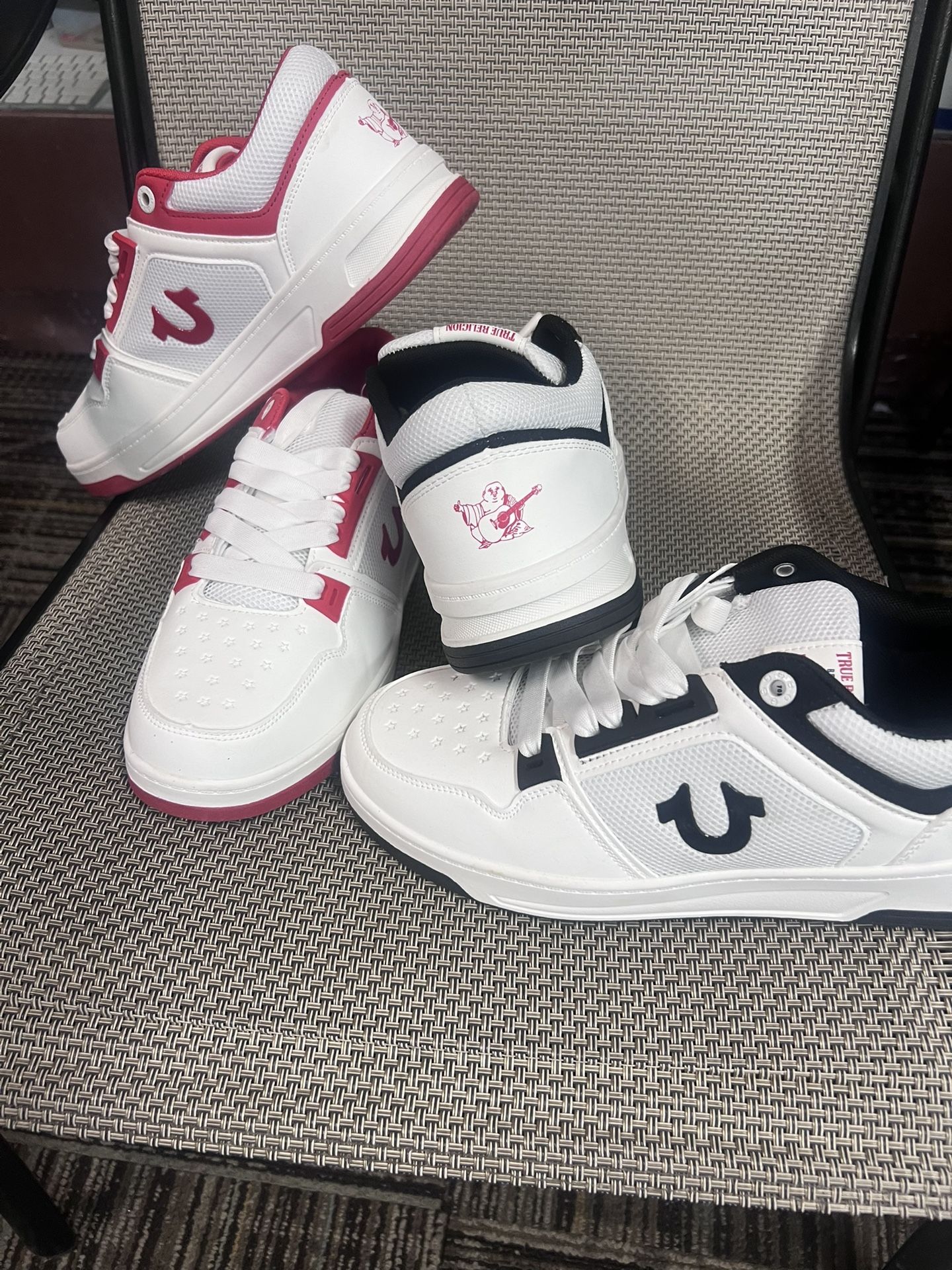 TRUE RELIGION. SNEAKERs