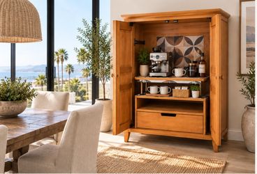Ethan Allen Maple Coffee Bar / Hidden Bar Cabinet – Made in USA
