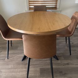 round dining table for sale (chairs not included)