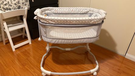 Bassinet barely used