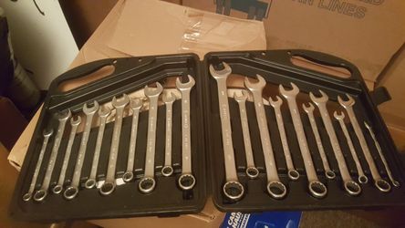 Brand new Stanley combination wrench set