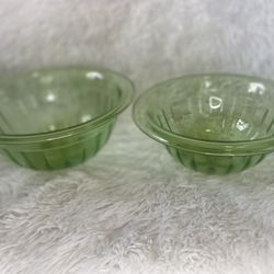 Vintage Hazel Atlas Uranium / Vaseline Glass Mixing Bowl Set 