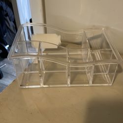 Make up, nail polish, organizers