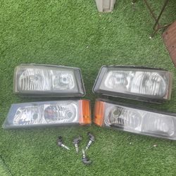 Headlight For 2003-2007 Chevy Silverado