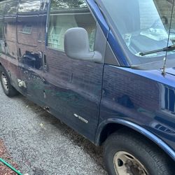 2003 Chevrolet Express
