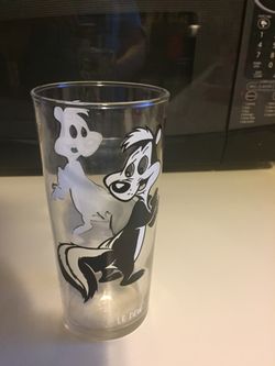 Vintage 1973 Pepe Le Pew Looney Tunes Pepsi Series Collector Glass