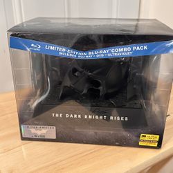 The Dark Knight Rises Limited Edition Blu-Ray Combo Pack Numbered Edition