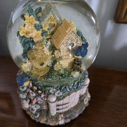 Musical Snow Globe