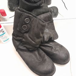 Black Boots SIZE 9