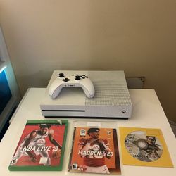 Xbox One S White | Controller + Games