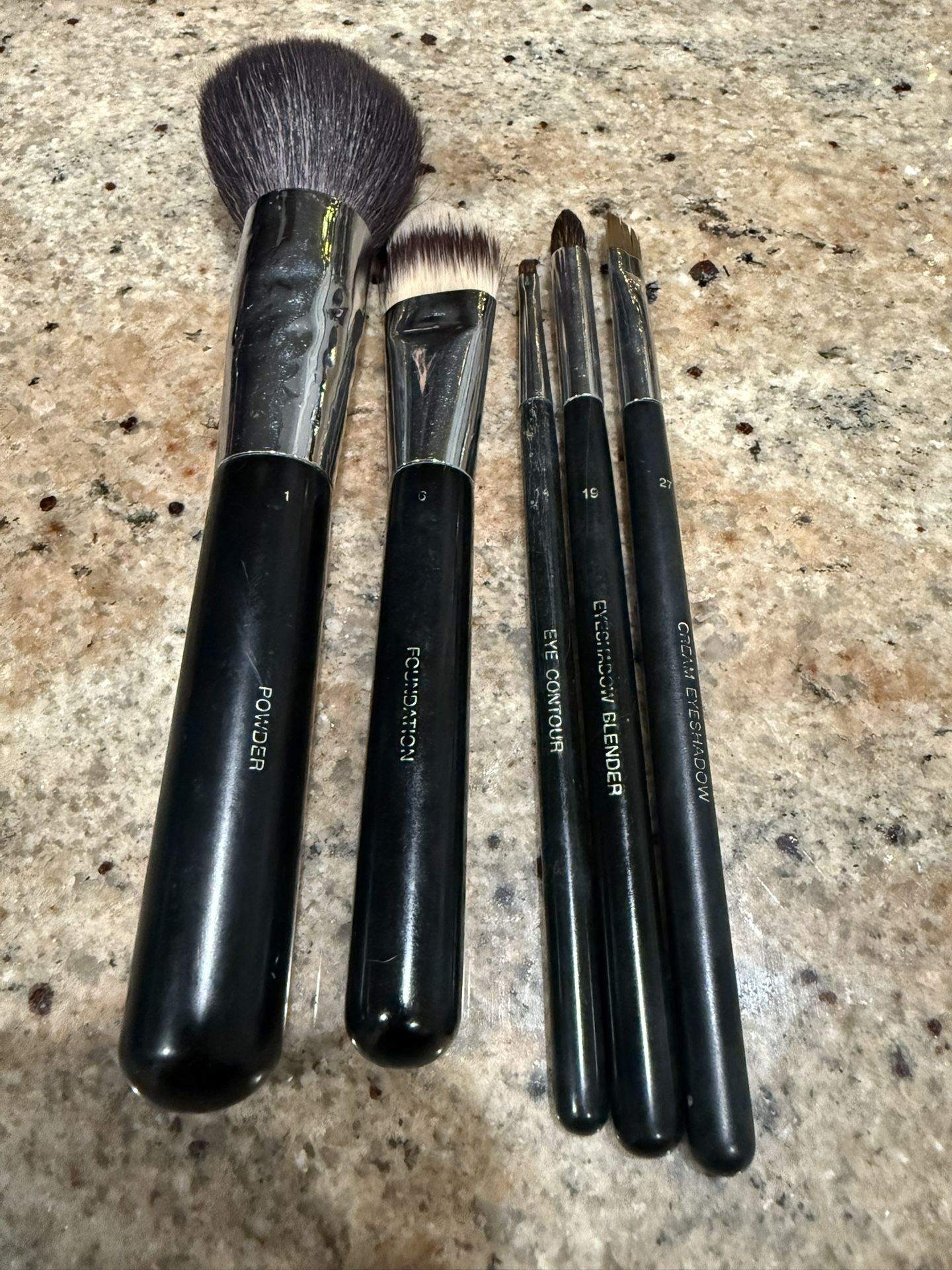 chanel makeup brush set Lot Of 5 #1, #6, #14, #19, #27. Used