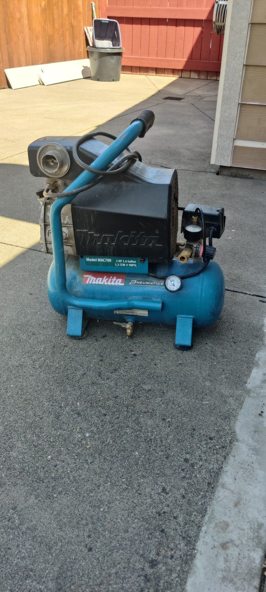 Air Compressor 