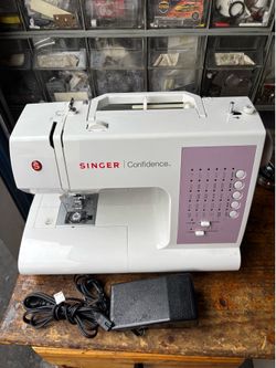 Singer Confidence Sewing Machine