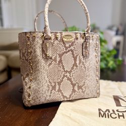 Michael Kors Tote