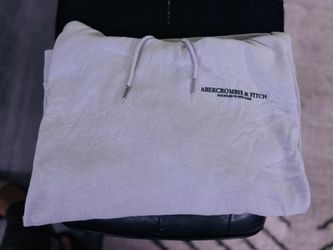 ABERCROMBIE & FITCH PULLOVER 