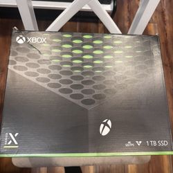 Xbox One X (2017) 1st Gen 1TB