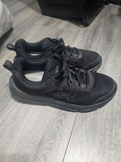 UNDER ARMOUR MEN SHOES SIZE 11