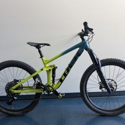 Trek Remedy In Great Condition, Medium,  27.5 Wheels