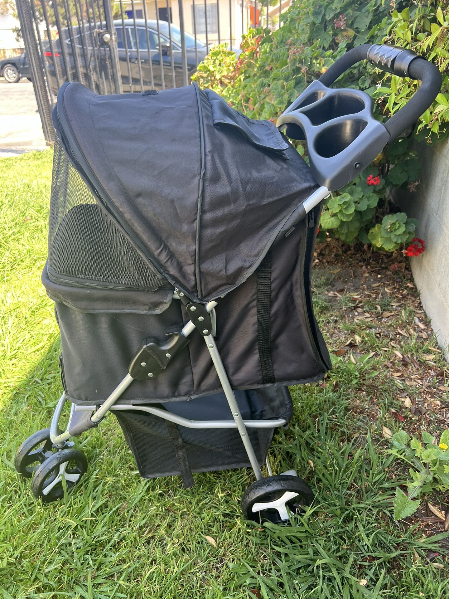 DOG STROLLER