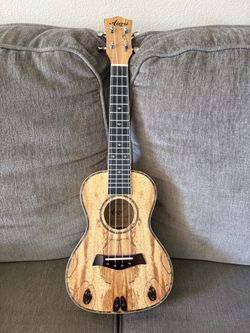 Aiersi Spalted Maple Concert Ukulele.