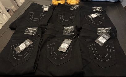 Mens 32,34,36,38 slim straight True Religion jeans