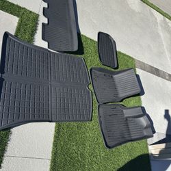 Model Y Floor Mats