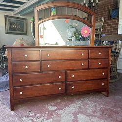 Dresser 10 Drawers 