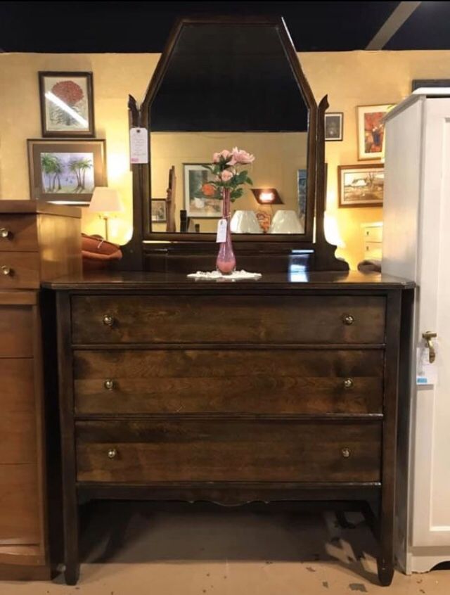 Antique Mahogany 3 Drawer Dresser w Mirror & Storage Nook