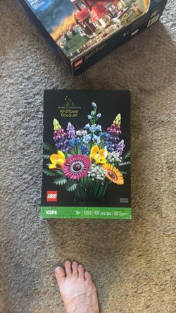 Lego wildflower bouquet botanical collection 10313
