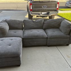 Sectional Couch With Ottoman